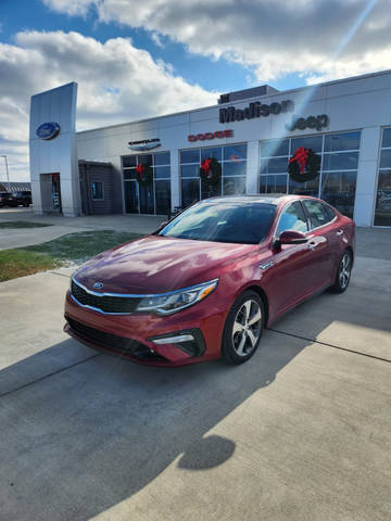 2019 Kia Optima S FWD photo