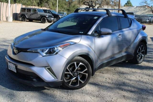 2019 Toyota C-HR XLE FWD photo