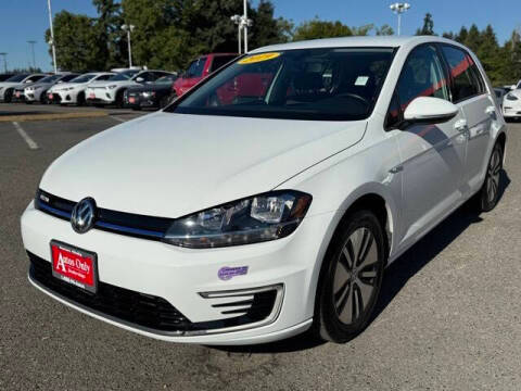 2019 Volkswagen e-Golf SE FWD photo