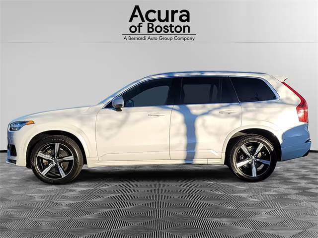 2019 Volvo XC90 R-Design AWD photo