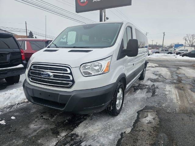 2018 Ford Transit Passenger Wagon XLT RWD photo