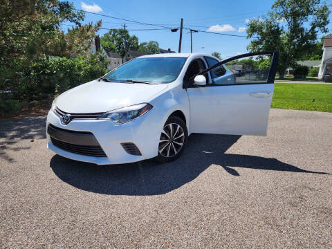 2015 Toyota Corolla LE FWD photo