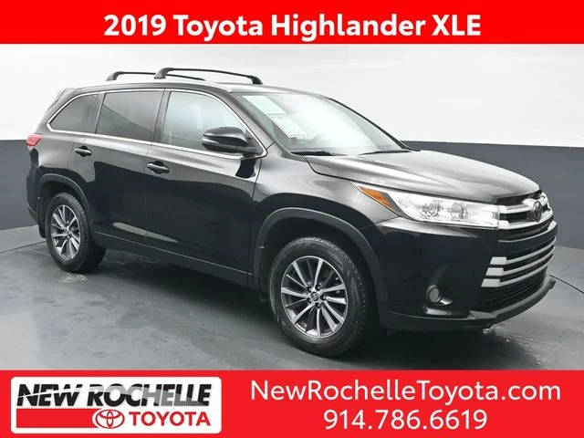 2019 Toyota Highlander XLE AWD photo