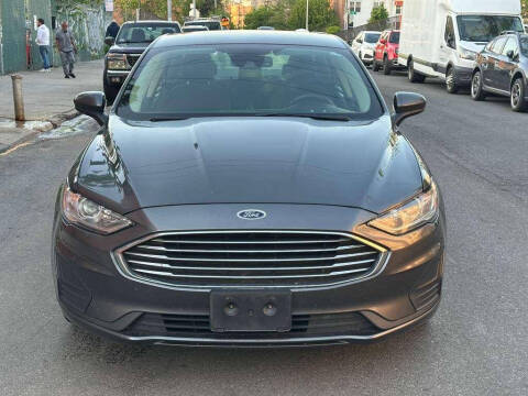 2019 Ford Fusion SE FWD photo