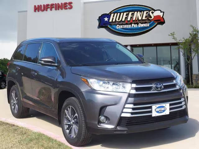 2019 Toyota Highlander XLE FWD photo