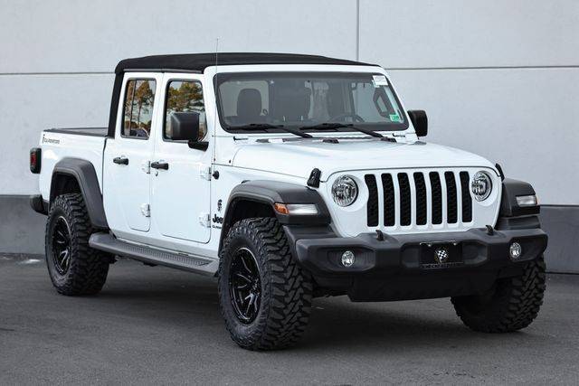 2020 Jeep Gladiator Sport S 4WD photo