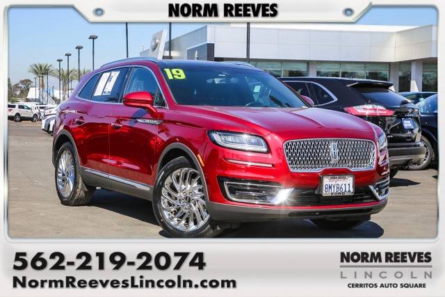 2019 Lincoln Nautilus Reserve FWD photo