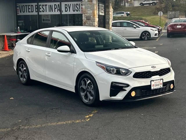 2019 Kia Forte LXS FWD photo
