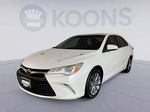 2017 Toyota Camry XLE V6 FWD photo