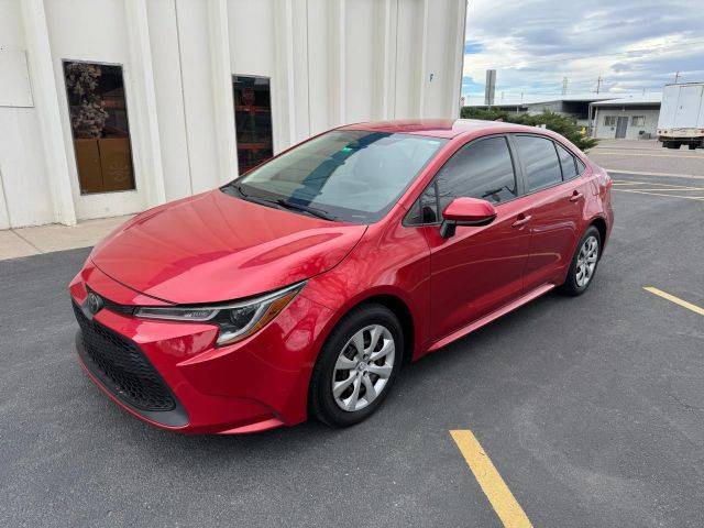 2020 Toyota Corolla LE FWD photo