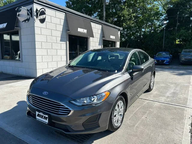 2019 Ford Fusion S FWD photo