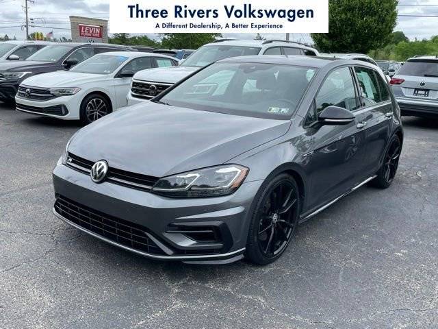 2019 Volkswagen Golf R AWD photo