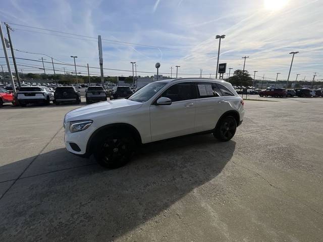 2019 Mercedes-Benz GLC-Class GLC 300 AWD photo