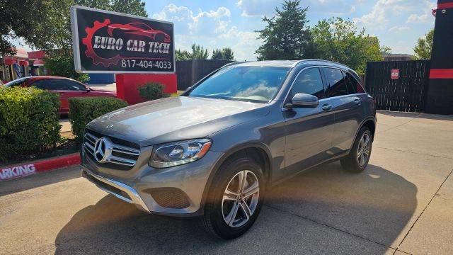 2019 Mercedes-Benz GLC-Class GLC 300 RWD photo