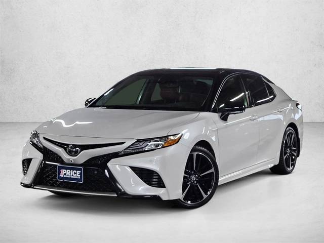 2019 Toyota Camry XSE FWD photo