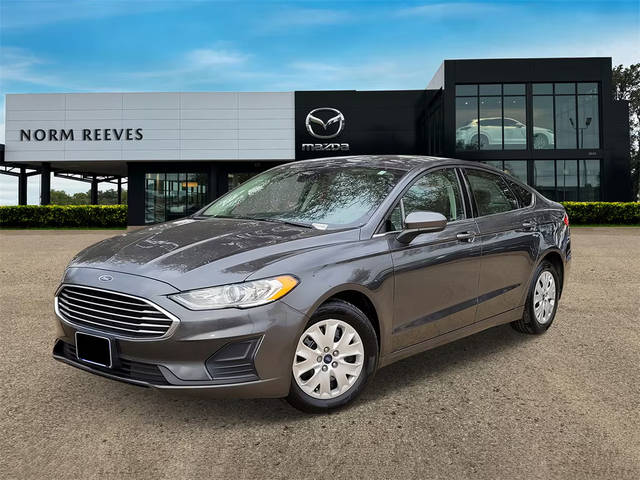 2019 Ford Fusion S FWD photo