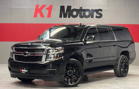 2019 Chevrolet Suburban LT 4WD photo