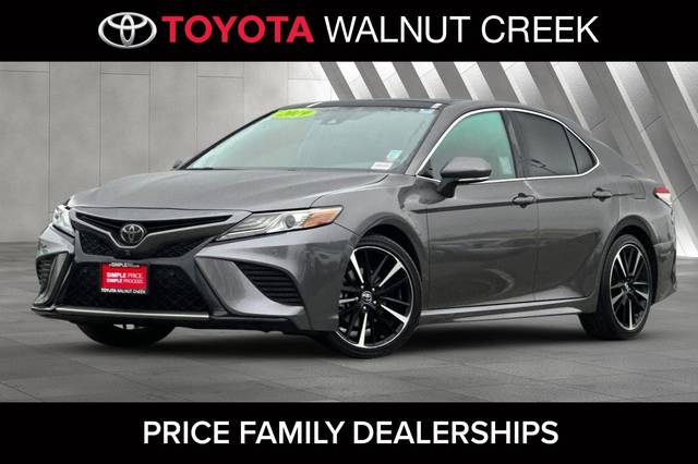 2019 Toyota Camry XSE FWD photo
