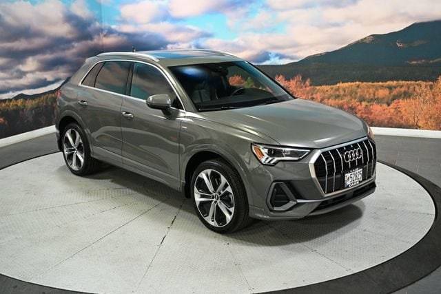 2019 Audi Q3 S line Premium Plus AWD photo