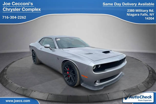 2015 Dodge Challenger SRT Hellcat RWD photo