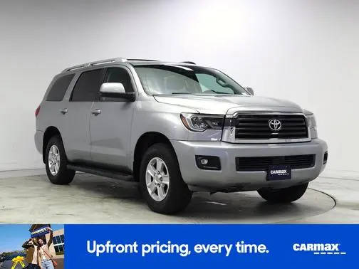 2018 Toyota Sequoia SR5 4WD photo