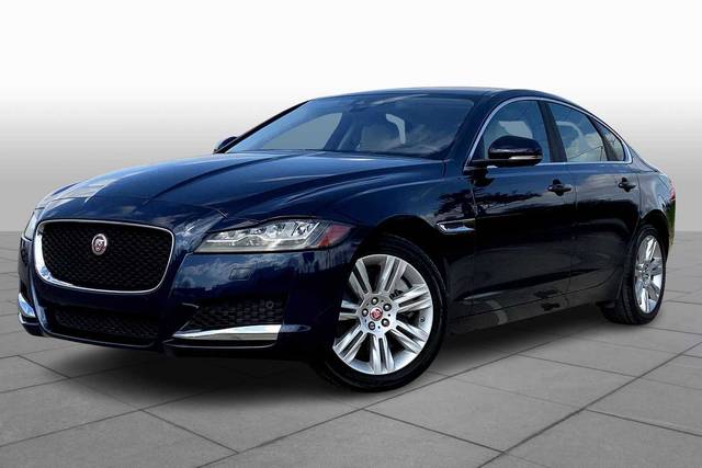 2016 Jaguar XF 35t Premium RWD photo