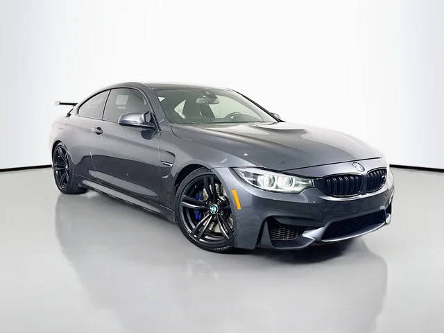 2020 BMW M4 RWD photo