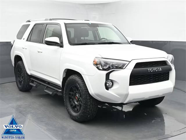 2019 Toyota 4Runner SR5 RWD photo