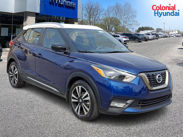 2019 Nissan Kicks SR FWD photo