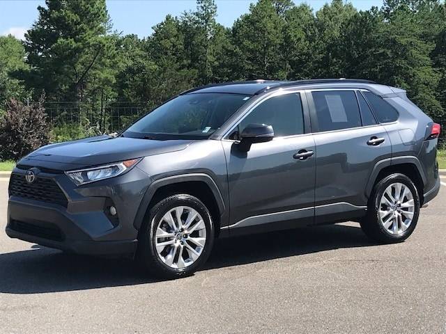 2019 Toyota RAV4 XLE Premium FWD photo