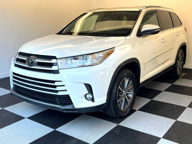 2019 Toyota Highlander XLE AWD photo