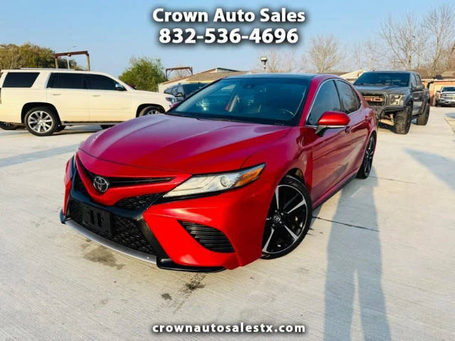 2019 Toyota Camry XSE FWD photo