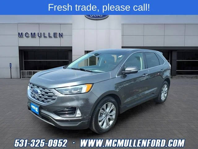 2019 Ford Edge Titanium AWD photo