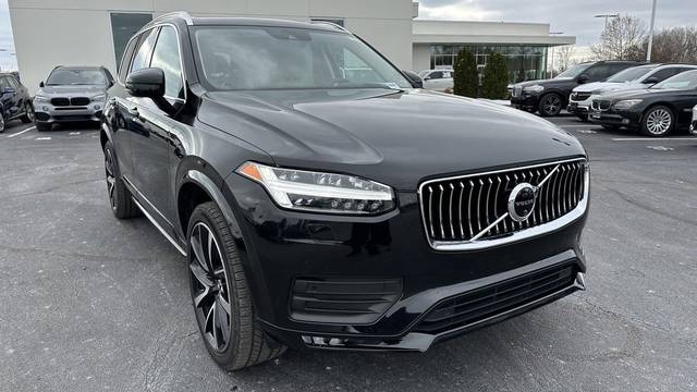 2020 Volvo XC90 Momentum AWD photo