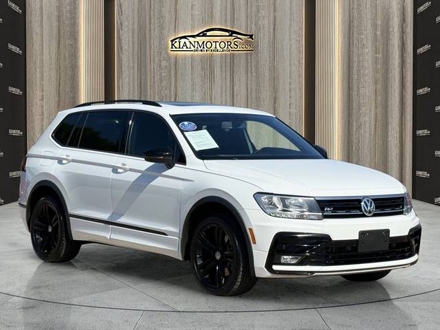 2019 Volkswagen Tiguan SEL R-Line Black FWD photo