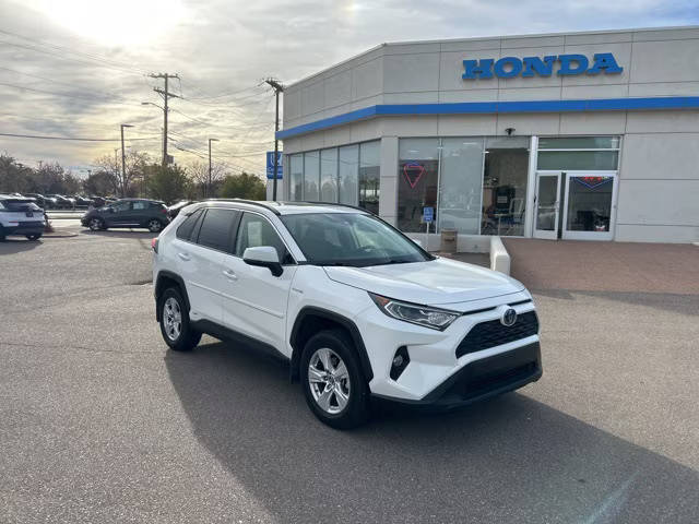 2019 Toyota RAV4 Hybrid XLE AWD photo