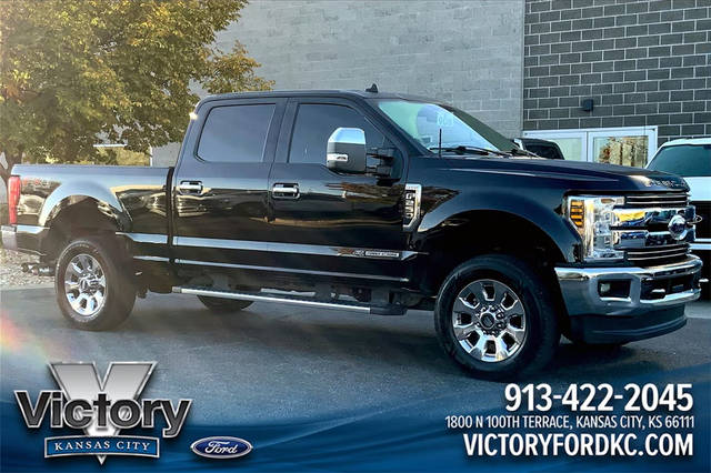 2019 Ford F-250 Super Duty LARIAT 4WD photo