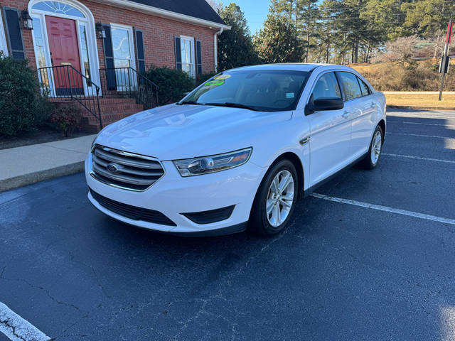 2016 Ford Taurus SE FWD photo