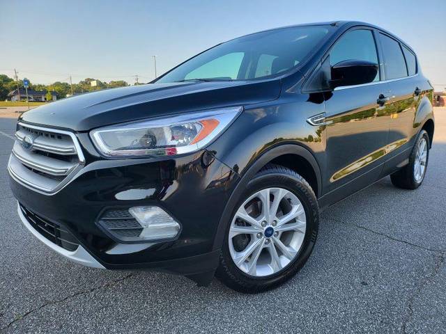 2017 Ford Escape SE FWD photo