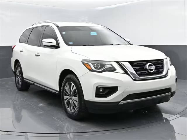 2019 Nissan Pathfinder SV FWD photo