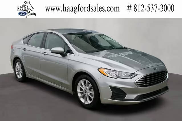2020 Ford Fusion SE FWD photo