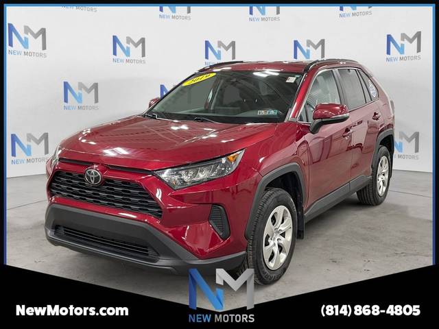 2019 Toyota RAV4 LE AWD photo