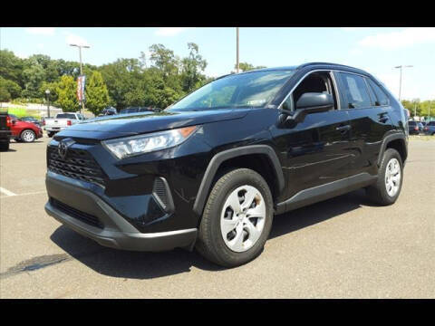 2019 Toyota RAV4 LE AWD photo