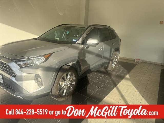2019 Toyota RAV4 Limited FWD photo