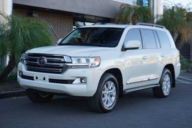 2019 Toyota Land Cruiser  4WD photo