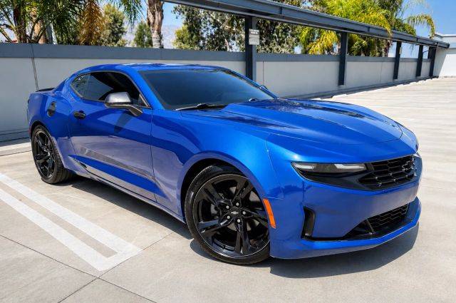 2019 Chevrolet Camaro 1LT RWD photo
