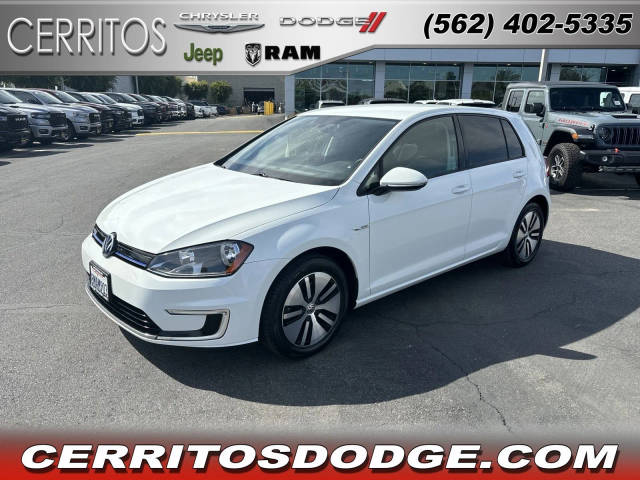 2016 Volkswagen e-Golf SE FWD photo