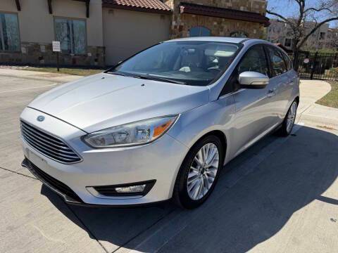 2018 Ford Focus Titanium FWD photo