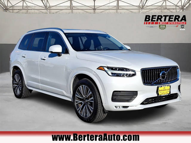 2020 Volvo XC90 Momentum AWD photo