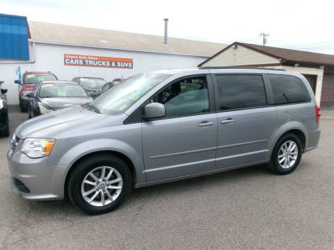 2015 Dodge Grand Caravan SXT FWD photo